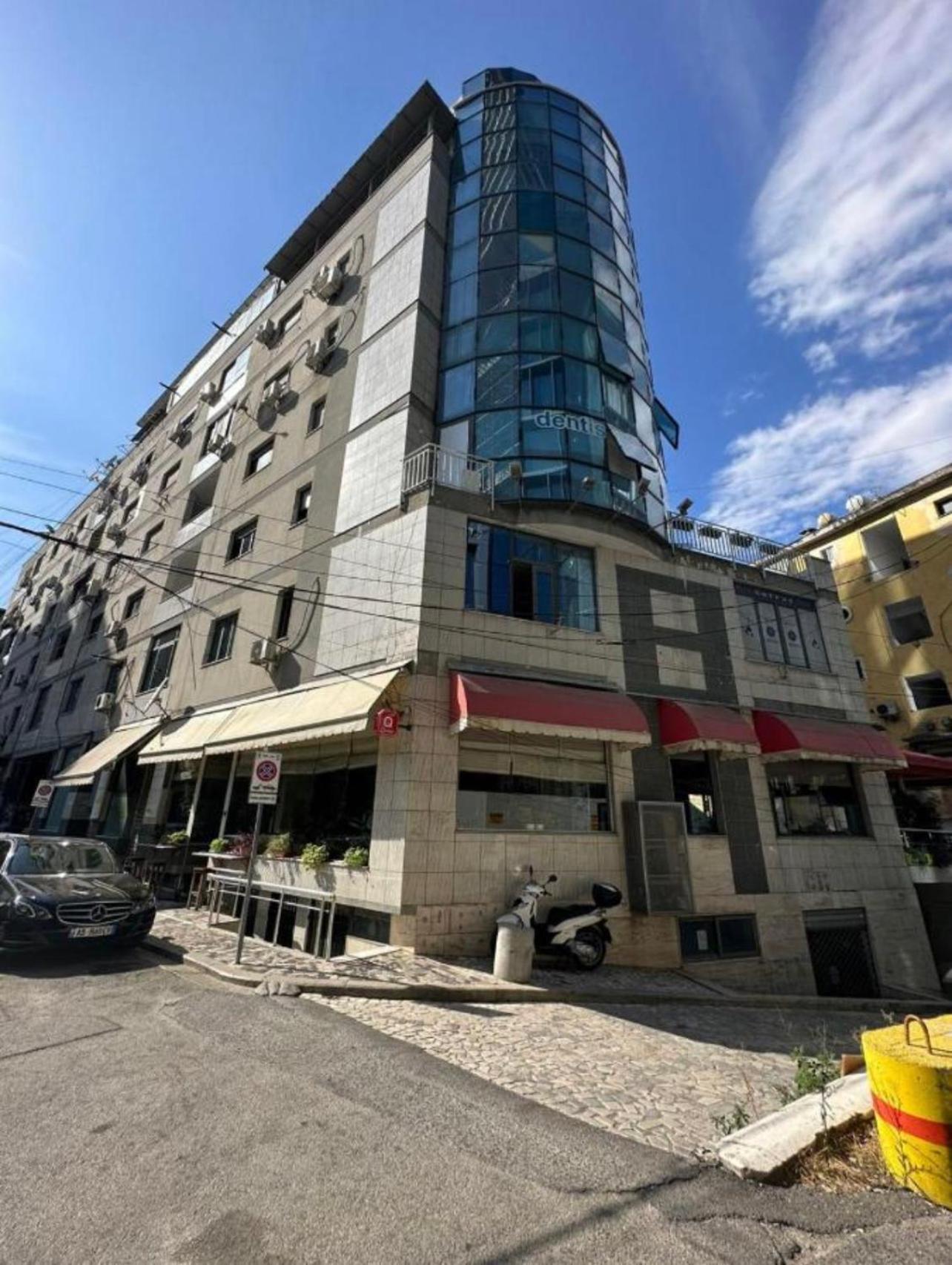 Premium Apartment In The Center Тирана Екстериор снимка